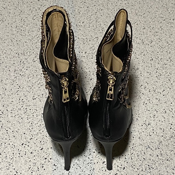 bebe | Black Alyssa Chain Open Toe Boots/Booties - Picture 3 of 6